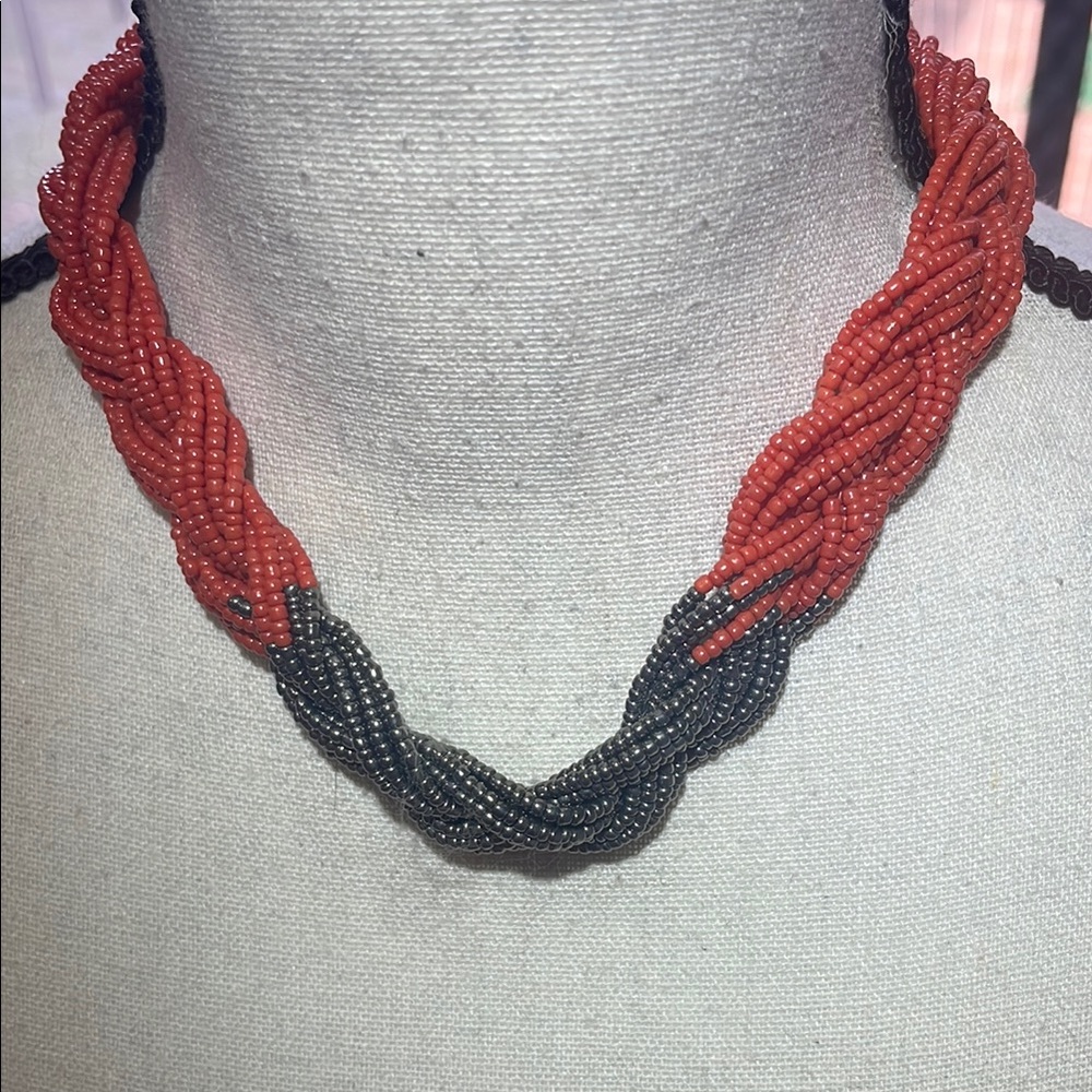 Elegant Twisted Bead Necklace - Coral and Gray